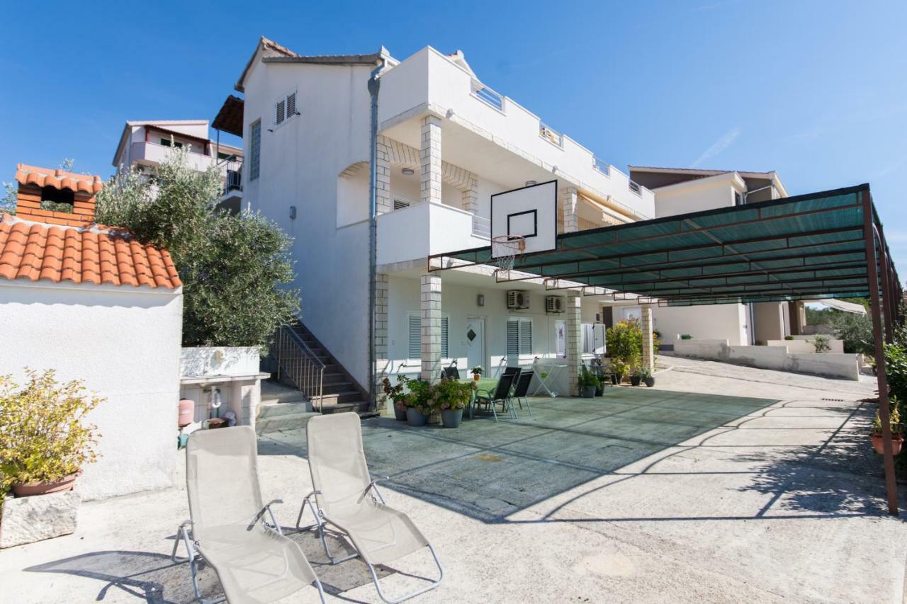 Apartmani Zana Округ Горни Екстериор снимка